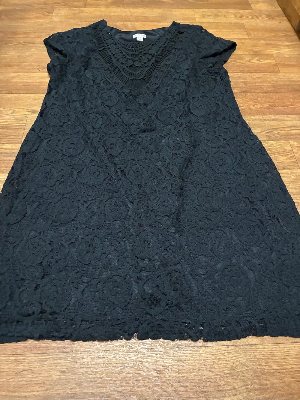 Women’s Black Lace Short Sleeve Dress with Crochet V-Neck Size XXL